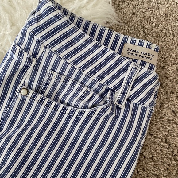 Zara Stripped Raw Edge Jeans - Picture 4 of 9